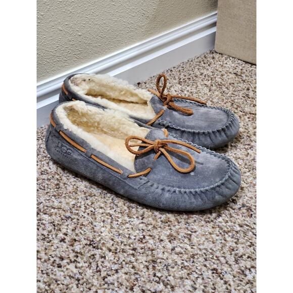 UGG Australia Men's Dakota Moccasin Slippers Gray Suede Shearling Lined Size 8? - Picture 1 of 11